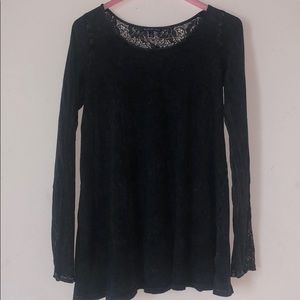 Belle sleeve lace top
